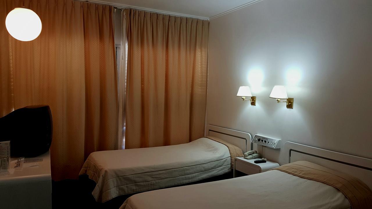 Plaza Hotel La Rioja Bagian luar foto